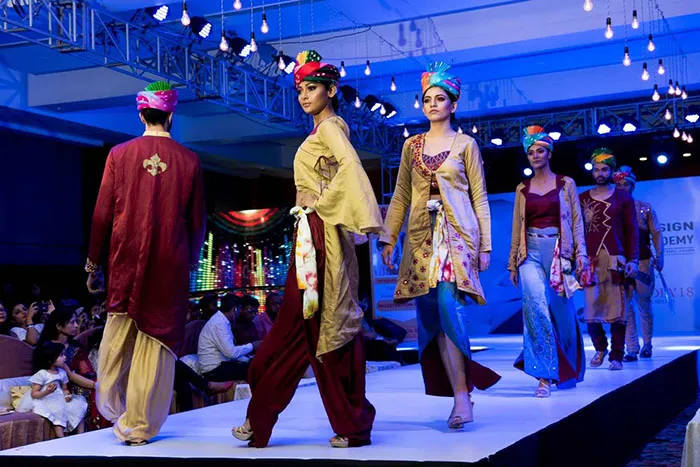 Models At the Fashion Show Ramp Walk from the Best Modeling Institute In Kolkata